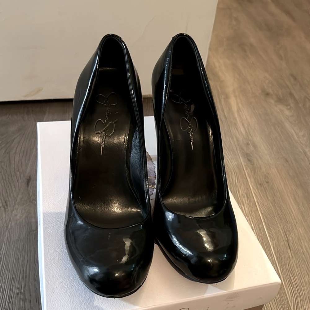 Jessica Simpson size 8 black heels